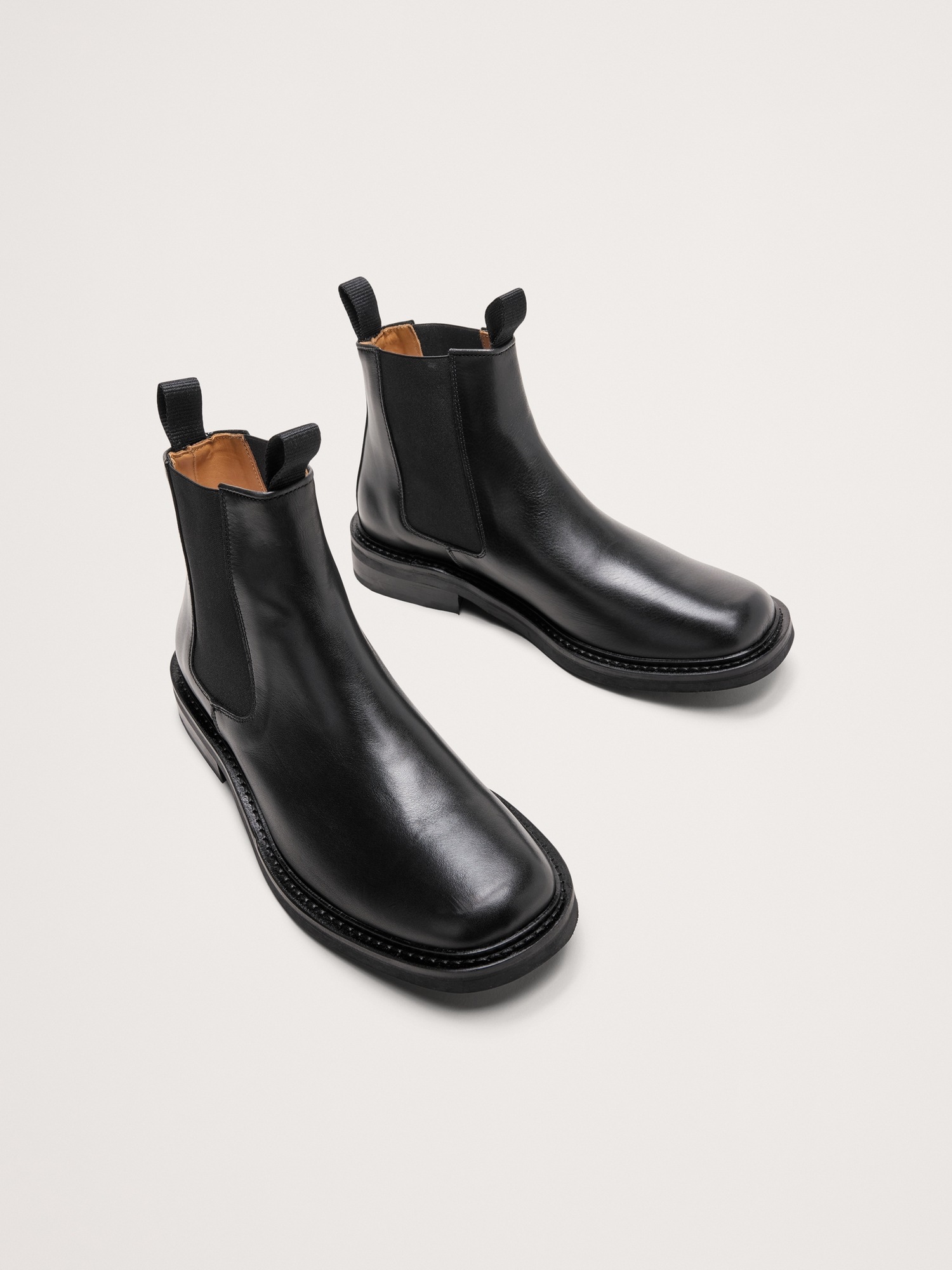 Мужские ботинки Banana Republic Italian Leather Square-Toe Chelsea Boot, цвет: Чёрный — фото 3