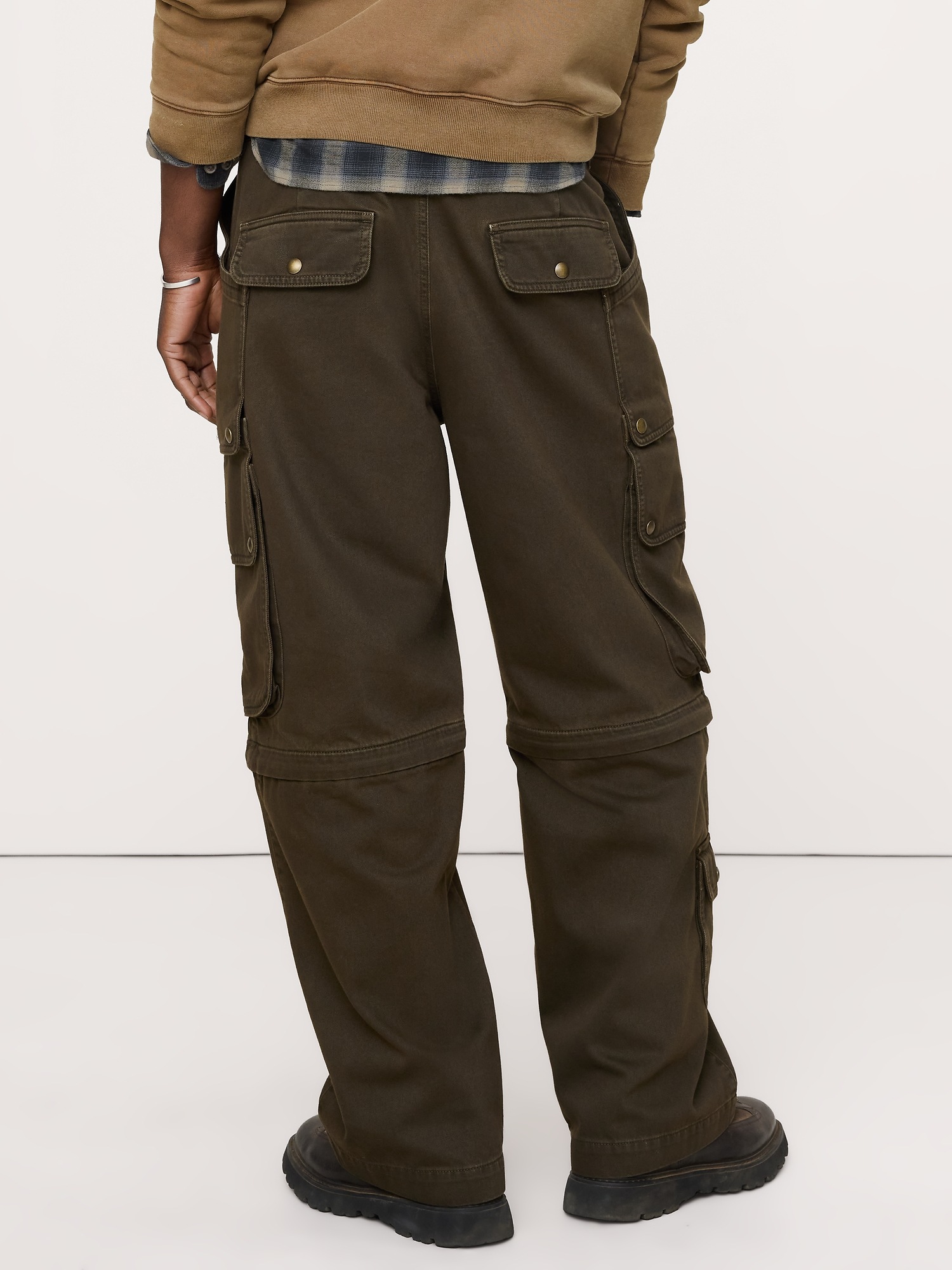 Мужские брюки Banana Republic Cotton-Twill Cargo Convertible Pant, цвет: Тёмный коричневый — фото 3