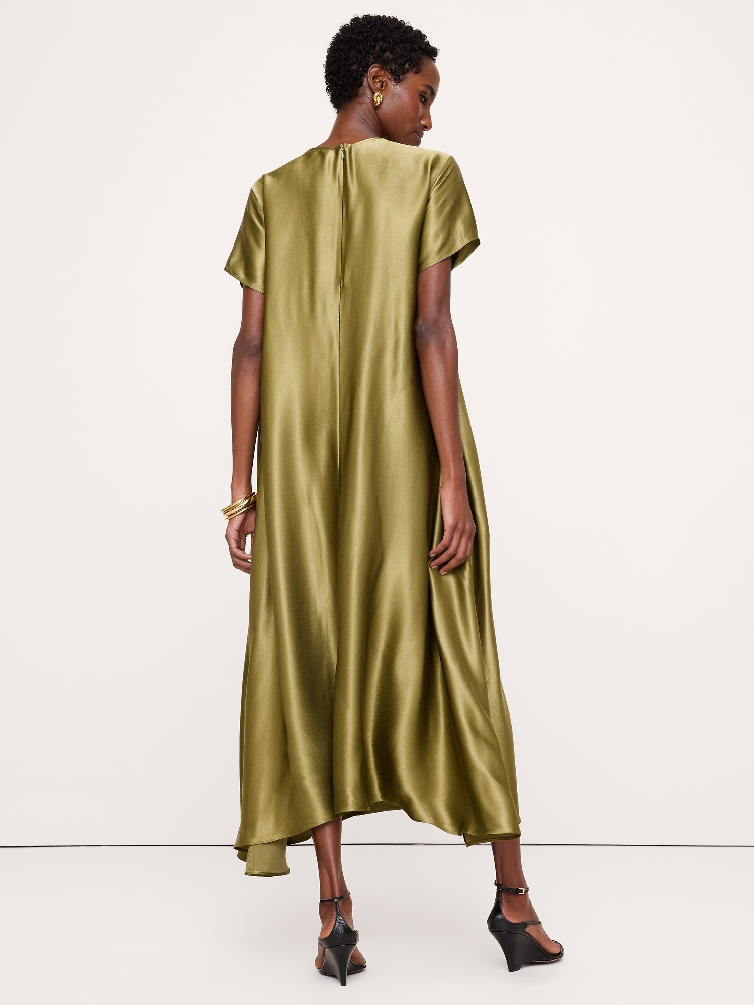 Женское платье Banana Republic Aurelia Italian Satin Trapeze, цвет: Оливковый зелёный — фото 2
