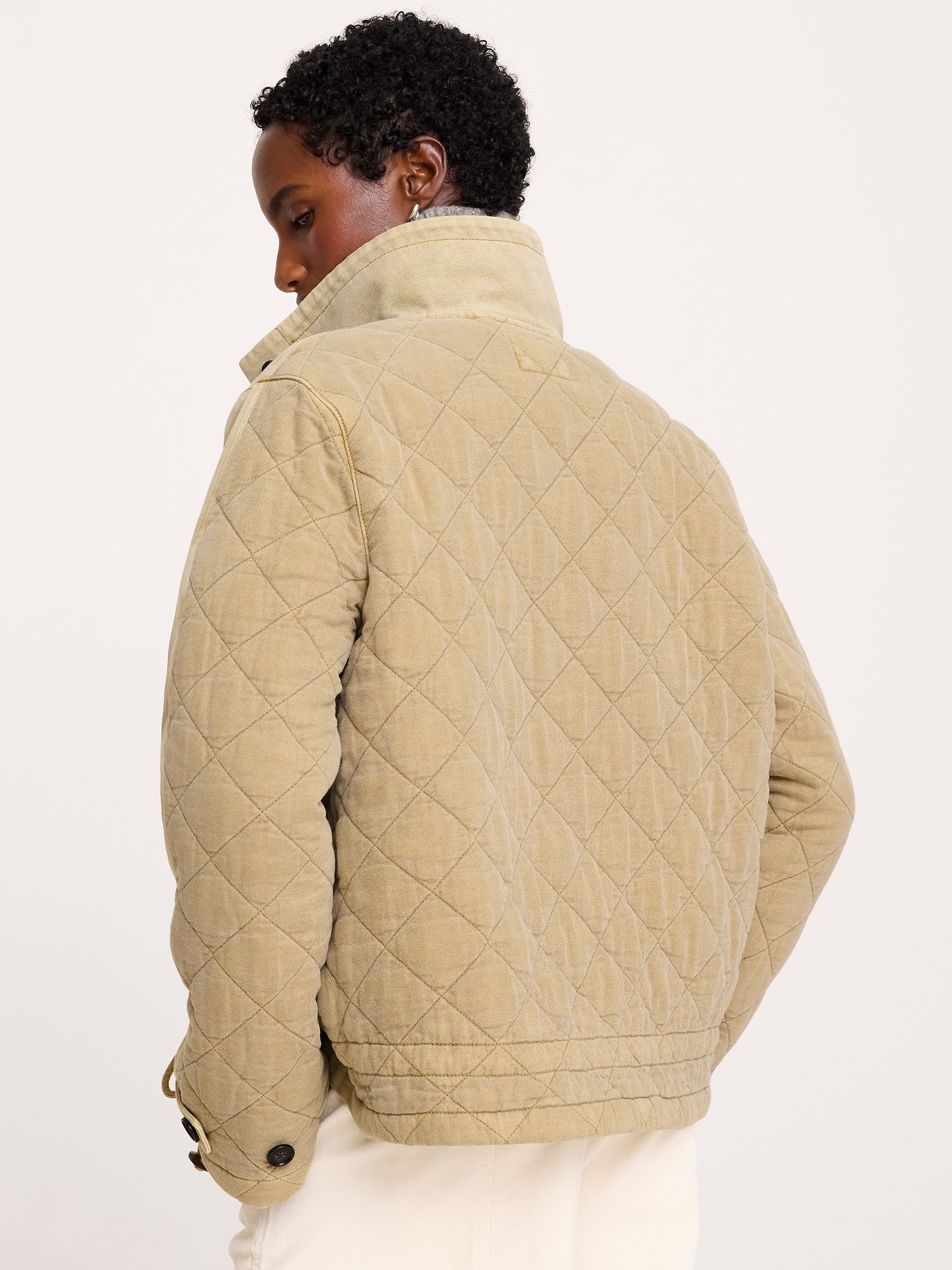 Женская куртка Banana Republic Quilted Cotton-Linen Utility, цвет: Хаки бежевый — фото 2