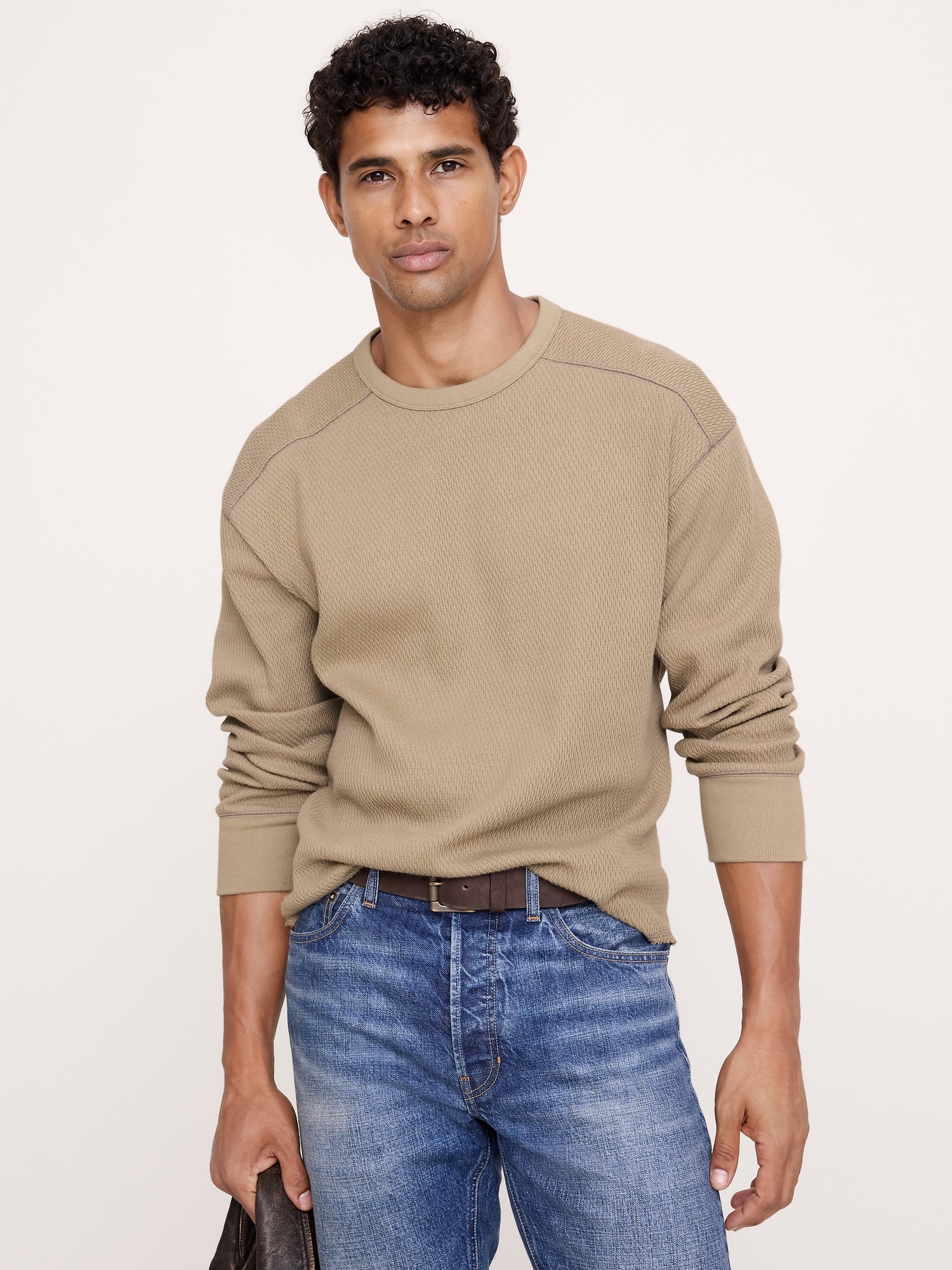 Мужская футболка Banana Republic Alpine Thermal Crew-Neck Almond-Stitch, цвет: Бежевый
