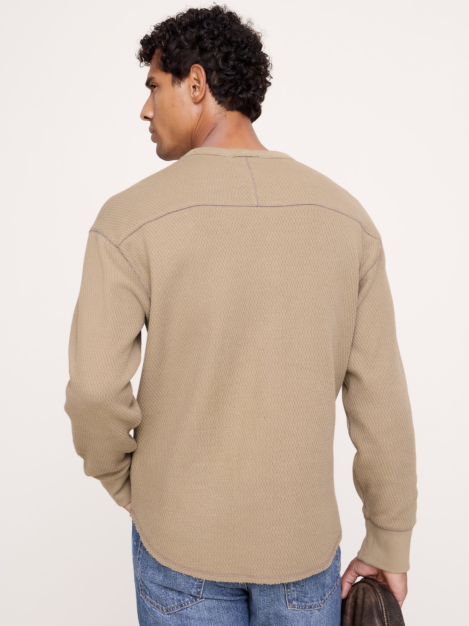 Мужская футболка Banana Republic Alpine Thermal Crew-Neck Almond-Stitch, цвет: Бежевый — фото 2