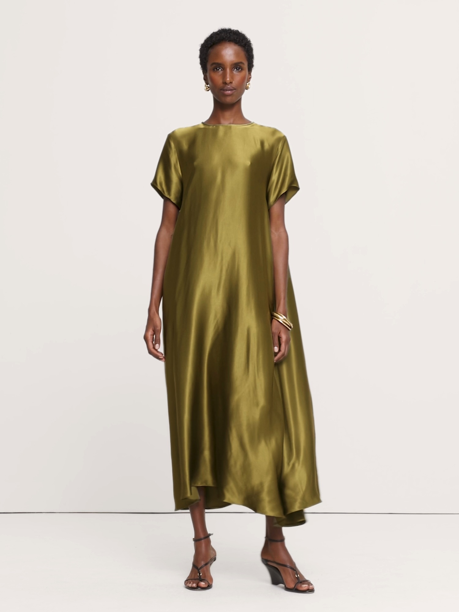 Женское платье Banana Republic Aurelia Italian Satin Trapeze, цвет: Оливковый зелёный — фото 5