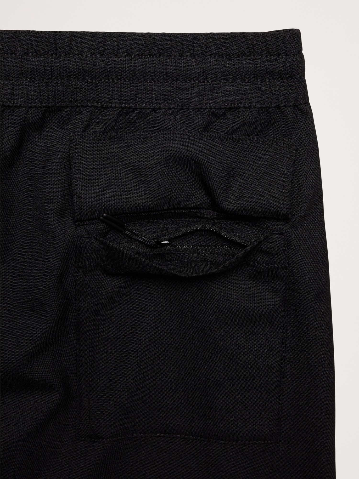 Мужские брюки Banana Republic Relaxed Barrel Wool-Blend Pull-On Pant, цвет: Чёрный — фото 6