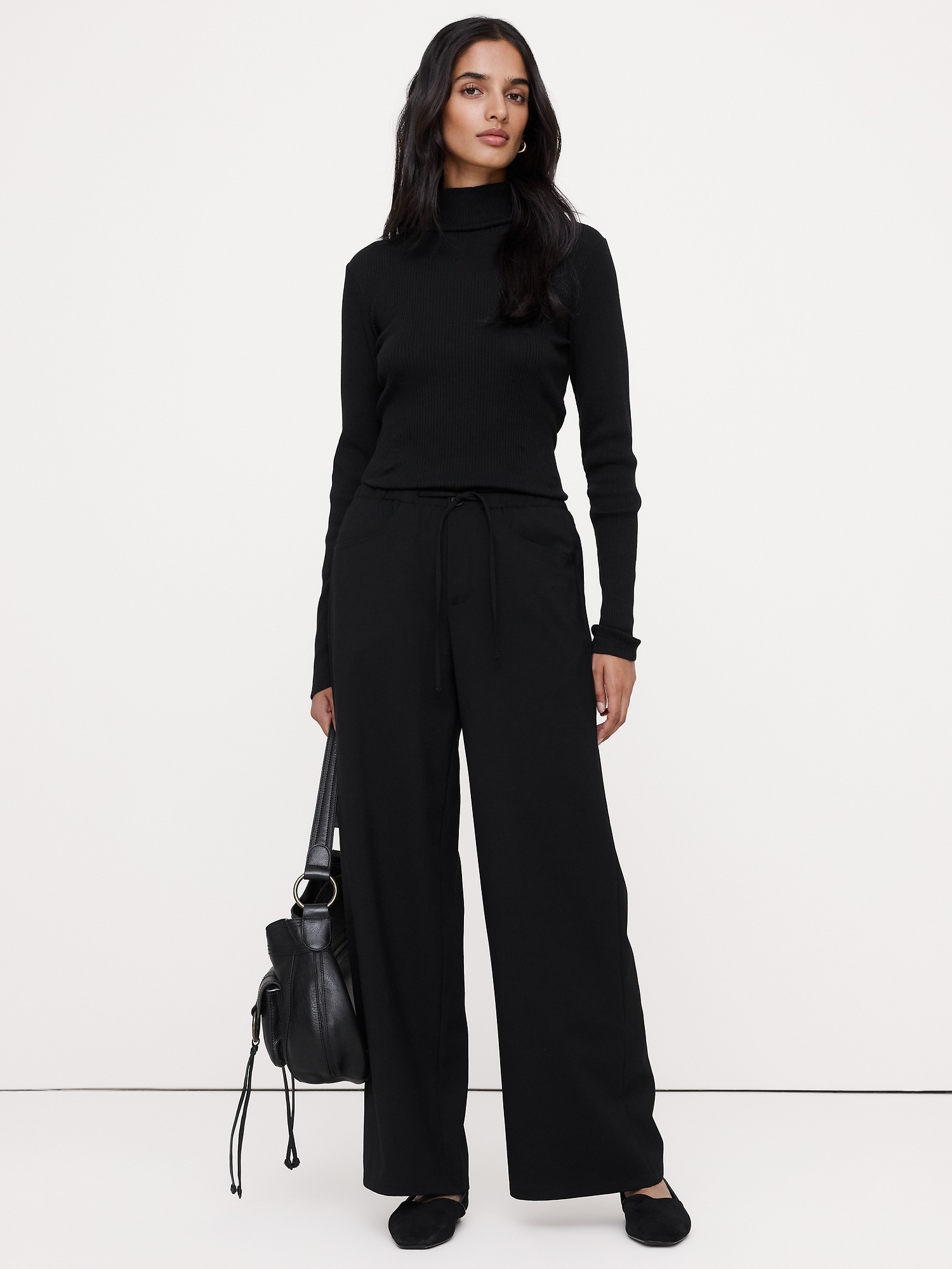 Женские брюки Banana Republic The Studio Wide-Leg Drawstring Pant in Italian Wool., цвет: Чёрный