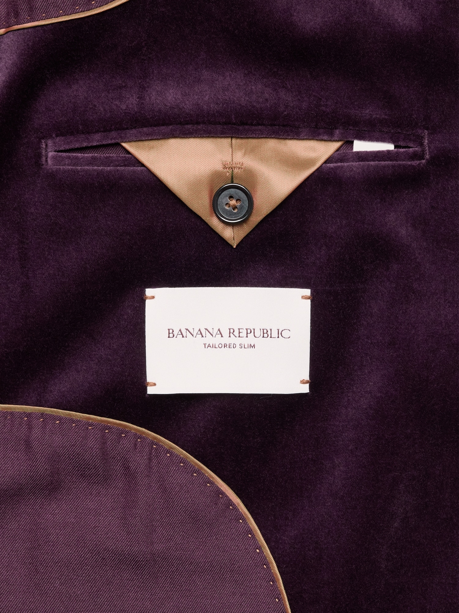 Tailored Slim Velvet Blazer