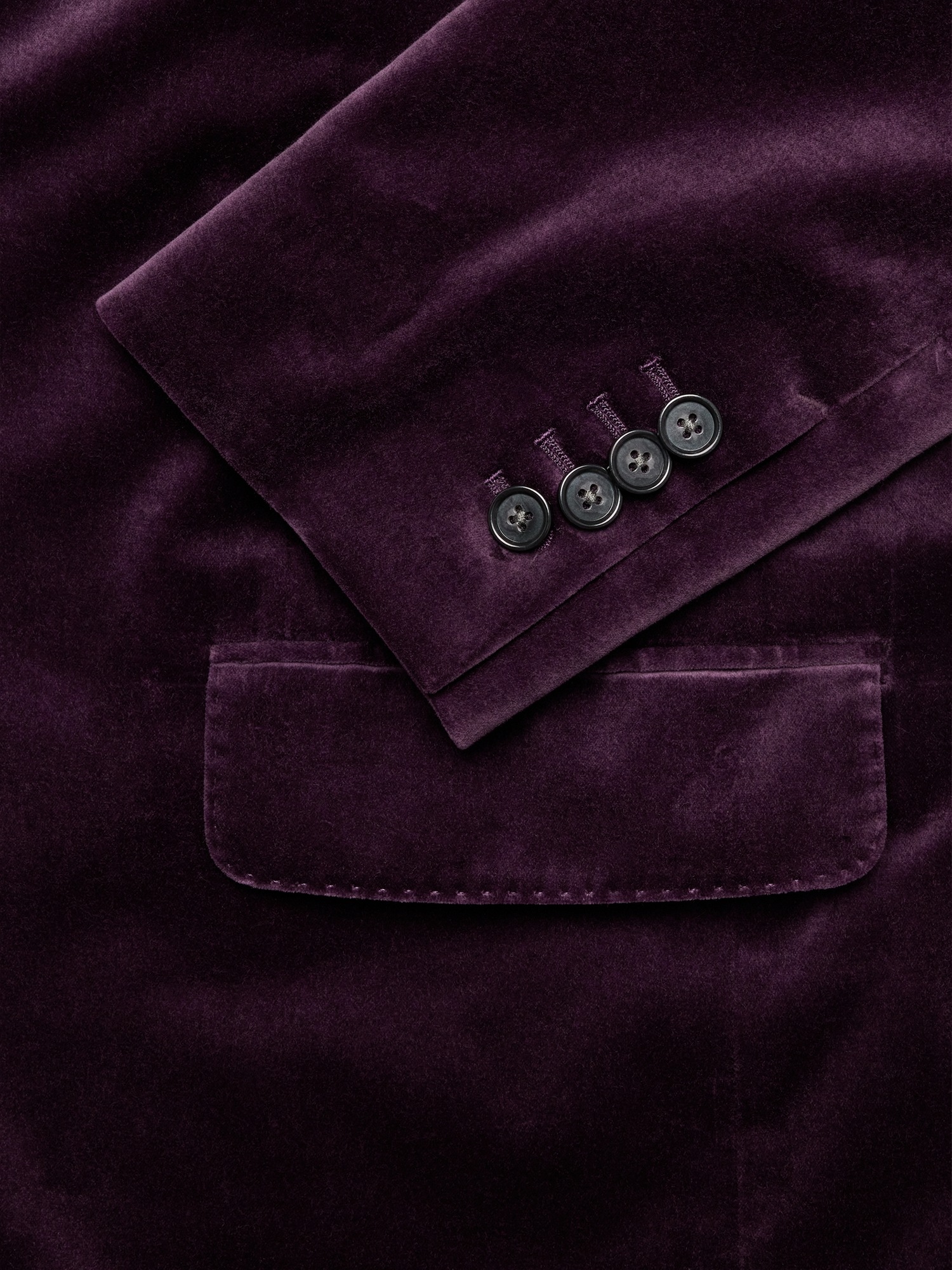 Tailored Slim Velvet Blazer
