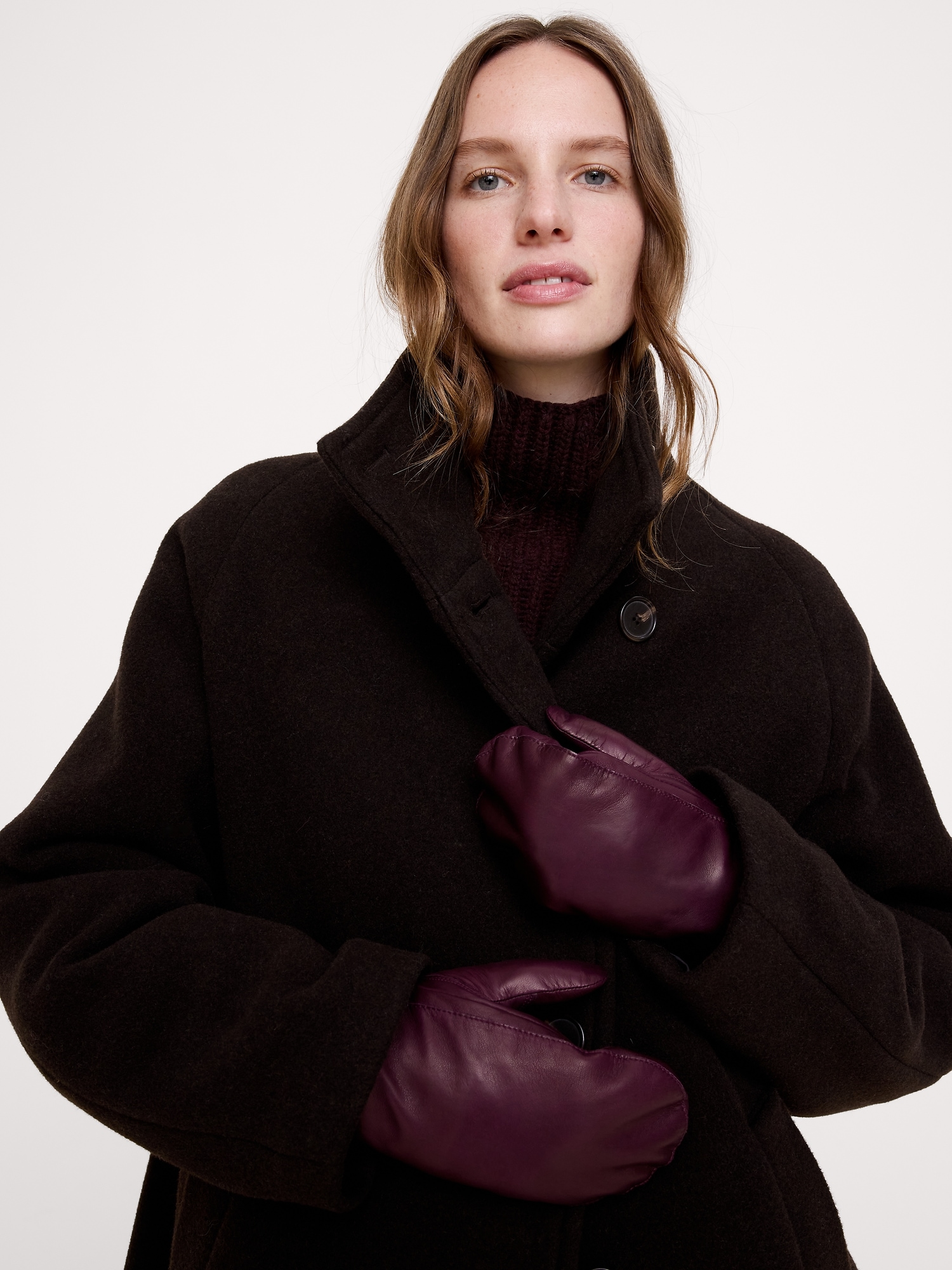 Женские перчатки Banana Republic Boda Leather Mittens by Hestra, цвет: Бордо красный — фото 2