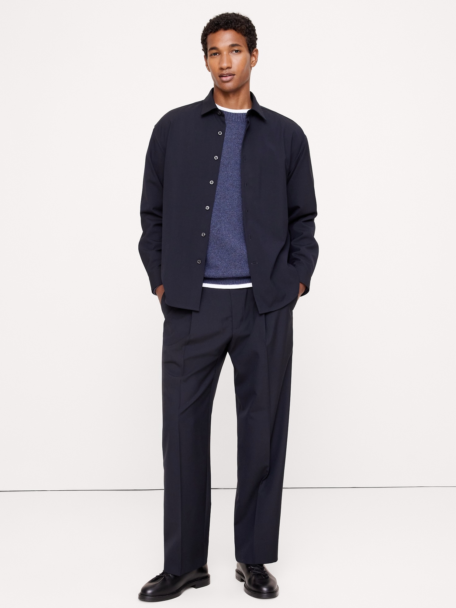 Мужская рубашка Banana Republic Relaxed On-The-Go Wool-Blend, цвет: Тёмный тёмно-синий — фото 3