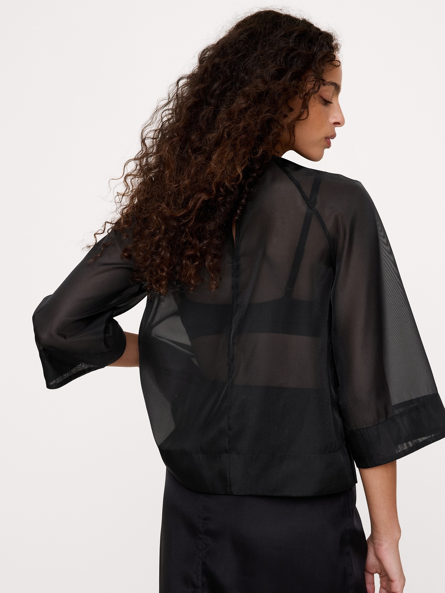 Женский топ Banana Republic Organza Peplum Top, цвет: Чёрный — фото 3