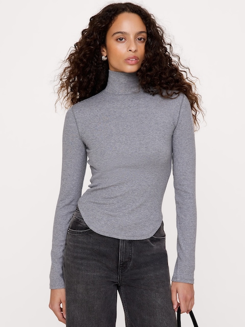 Ribbed Long-Sleeve Turtleneck T-Shirt