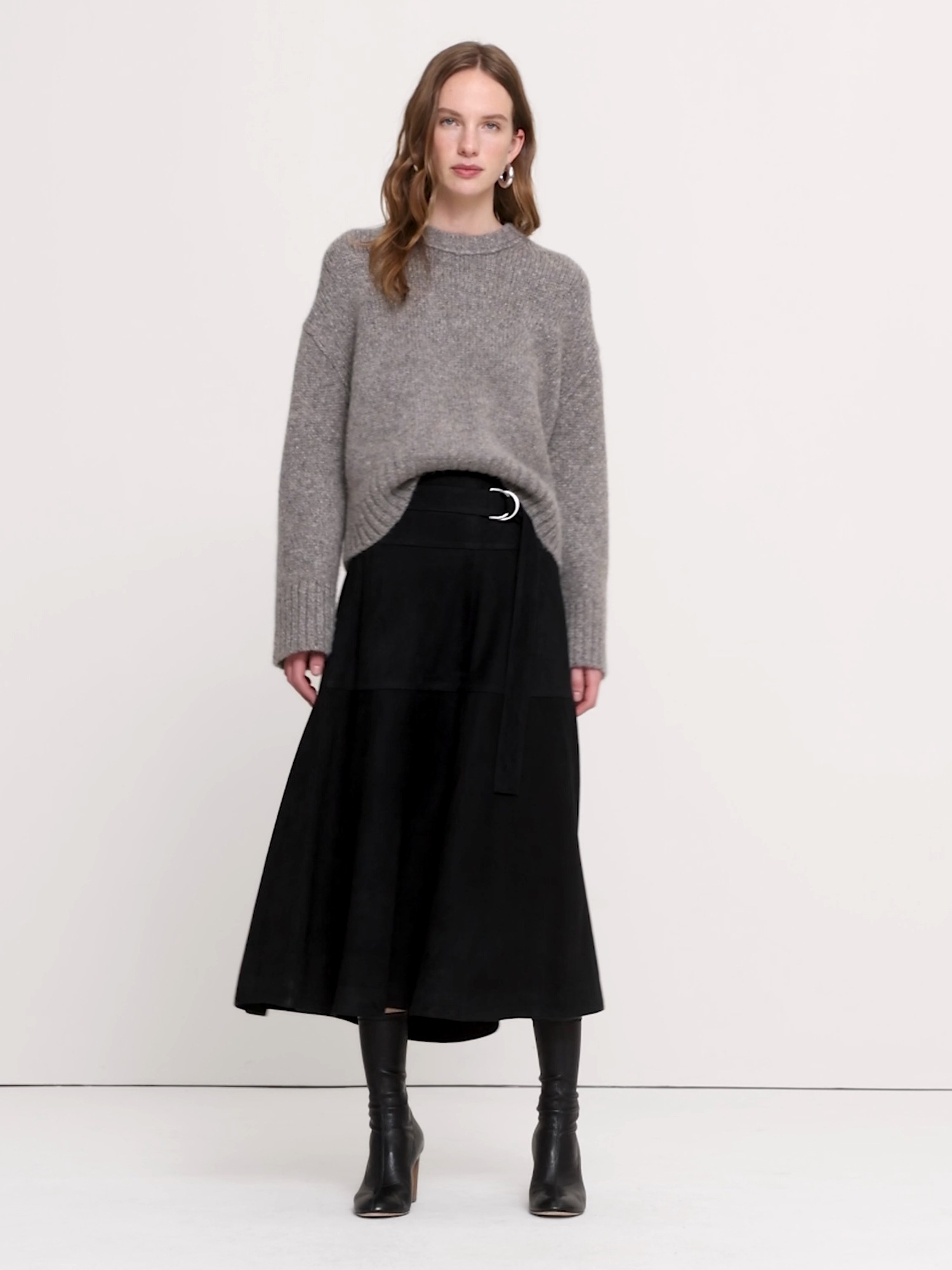 Женская юбка Banana Republic Tiered Suede Belted Midi, цвет: Чёрный — фото 2