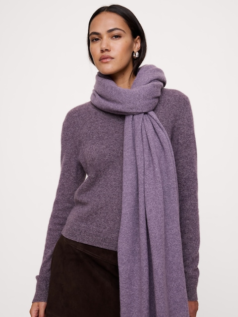 Lightweight Cashmere V-Neck Sweater