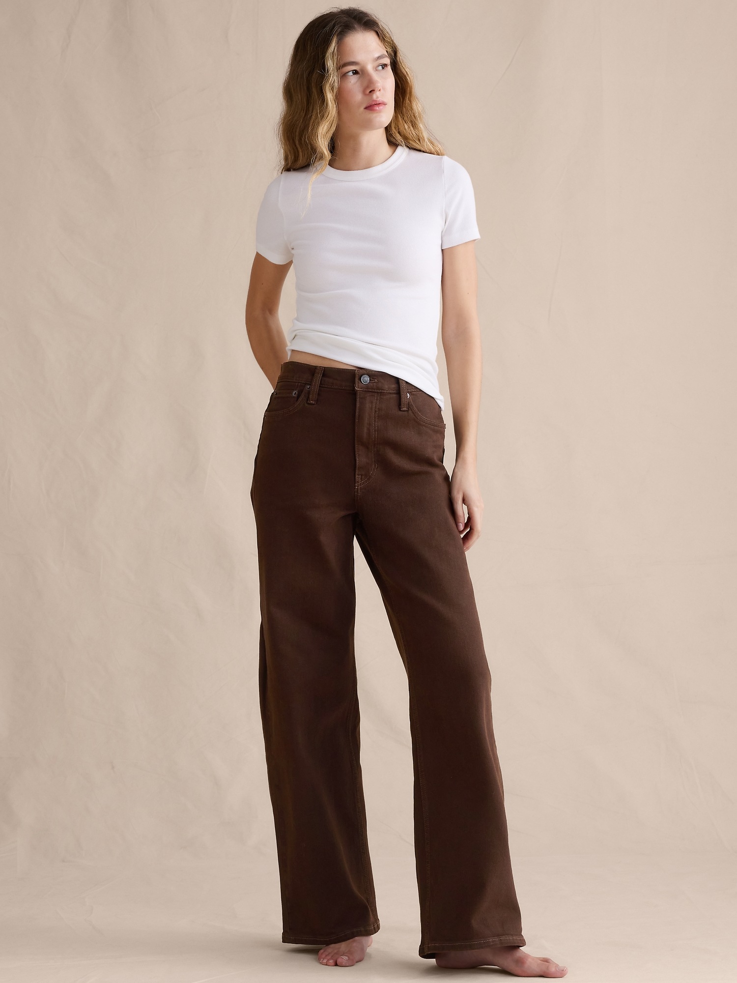 Женские джинсы Banana Republic The Icon Classic Wide-Leg Jean, цвет: Тёмный дубовый коричневый — фото 4