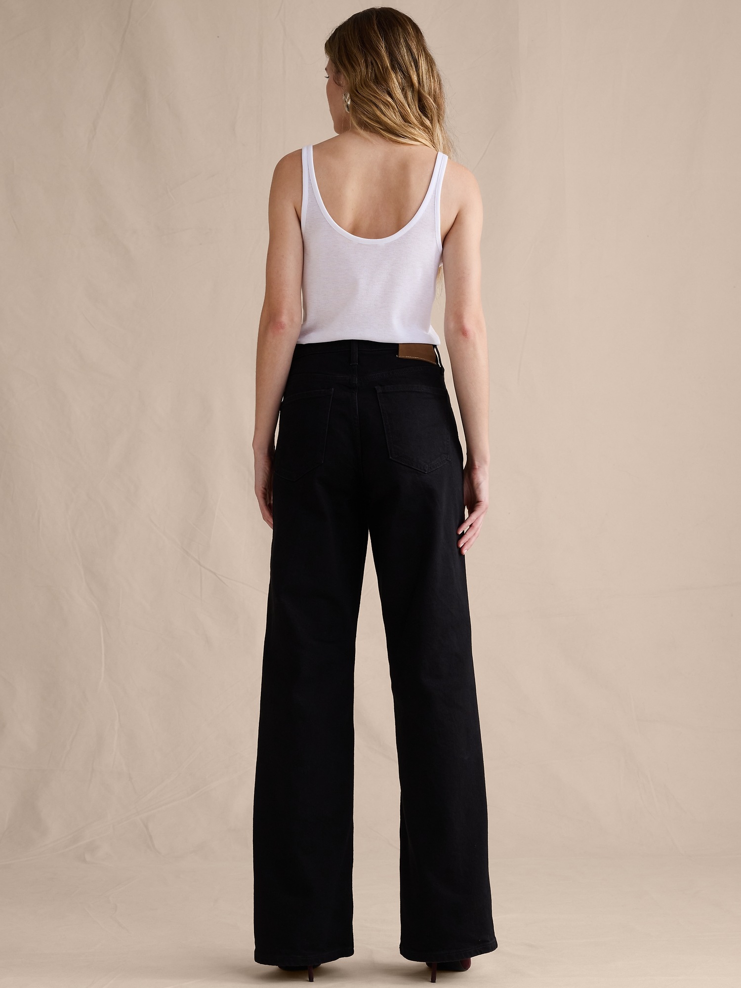 Женские джинсы Banana Republic The Icon Classic Wide-Leg Jean, цвет: Чёрный варёный — фото 2