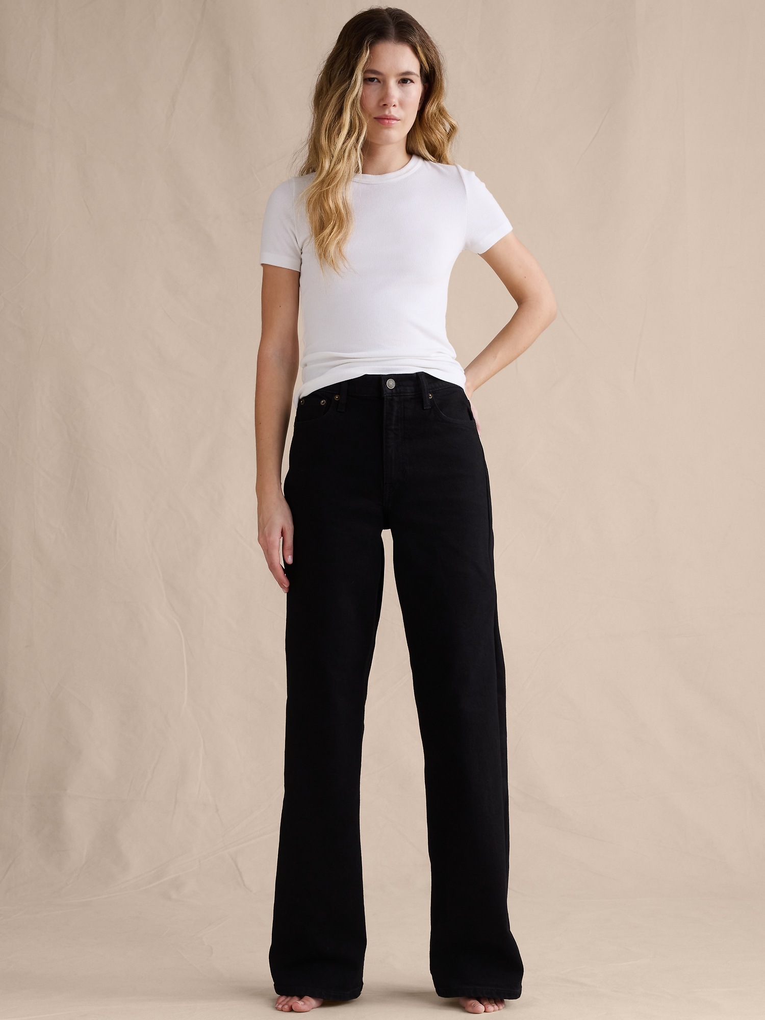 Женские джинсы Banana Republic The Icon Classic Wide-Leg Jean, цвет: Чёрный варёный — фото 4